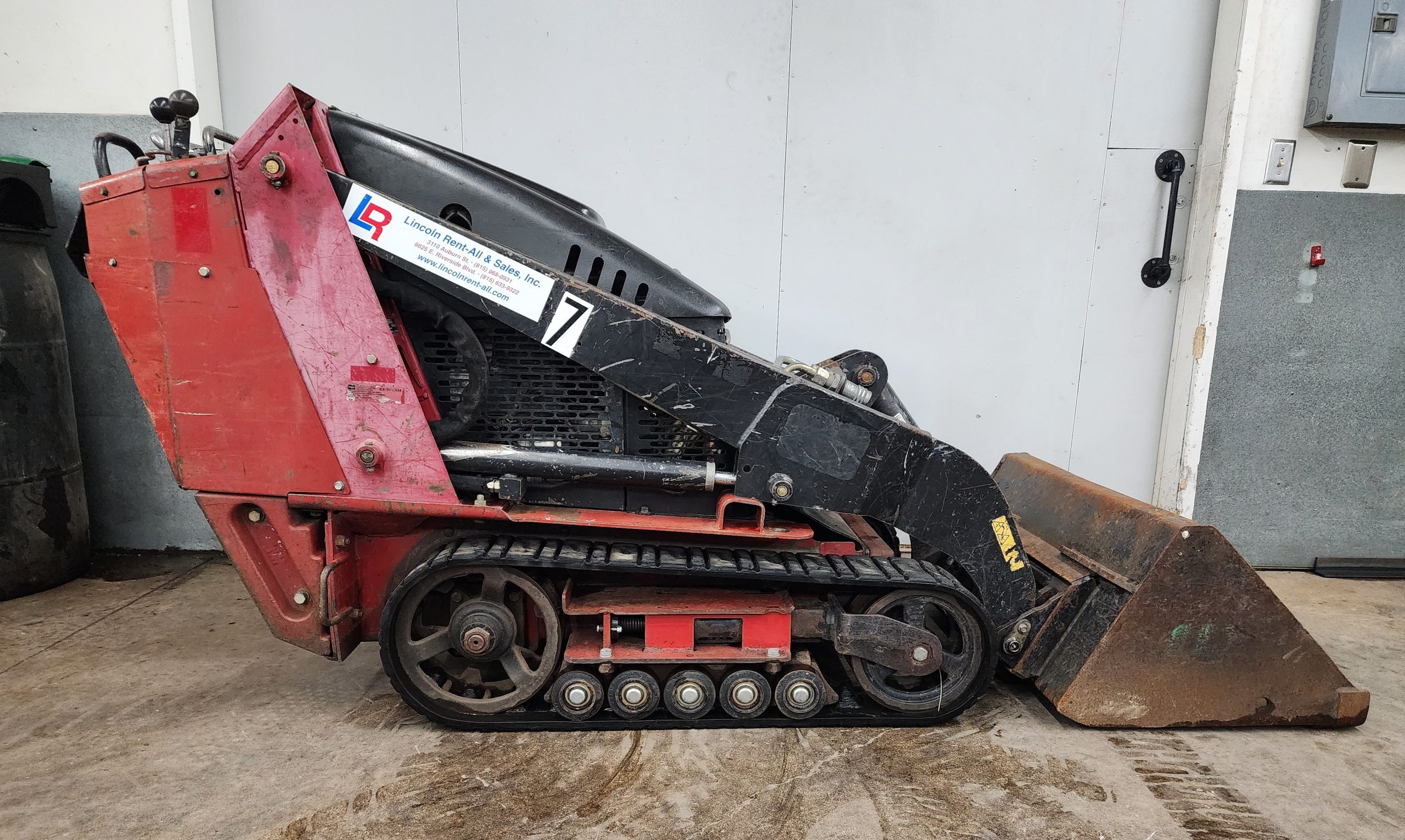 Dingo (Gas) w/ 36" Bucket