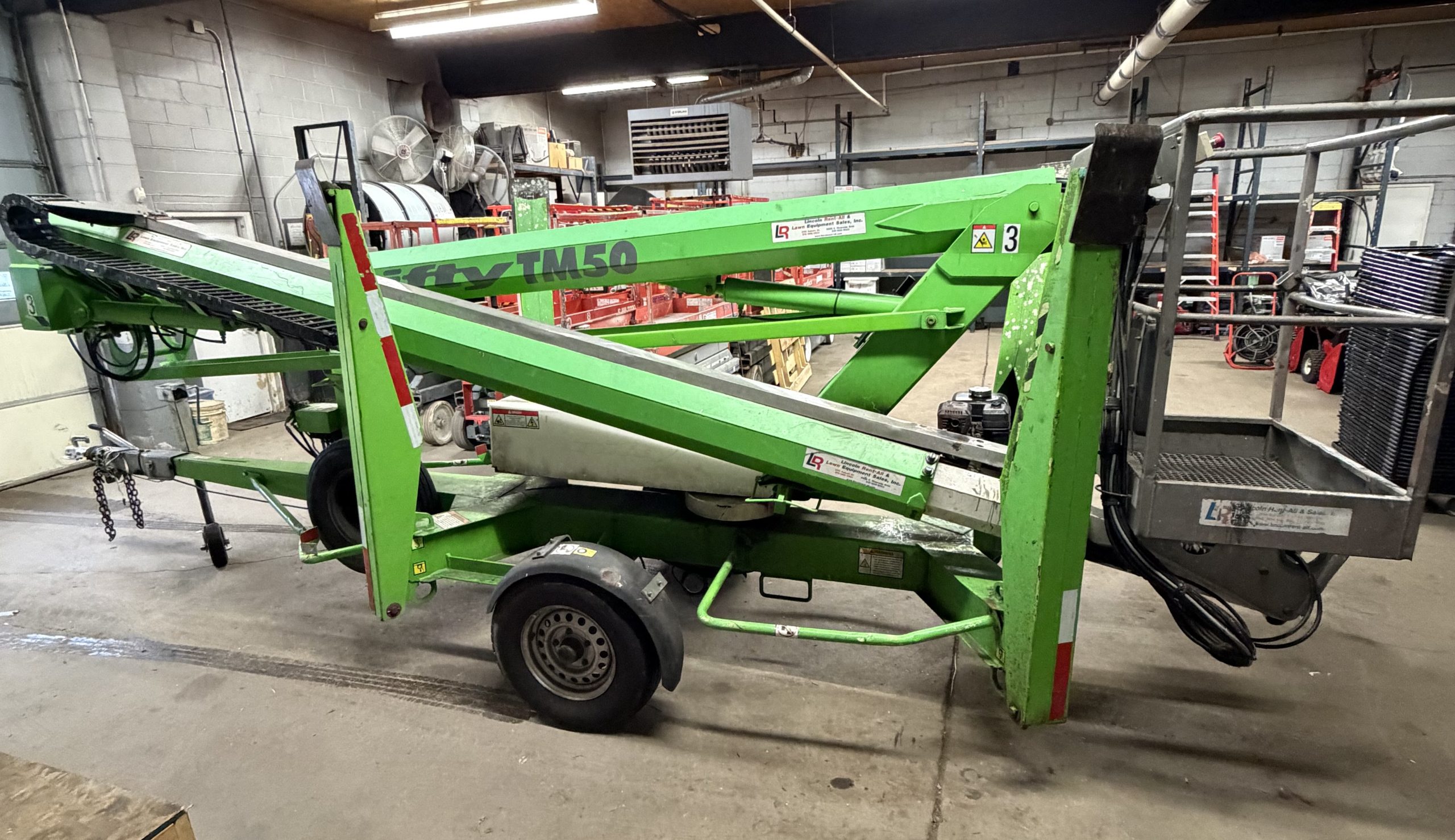 Lift 50' Towable